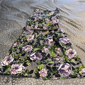 Woman’s flower dress! Size 10